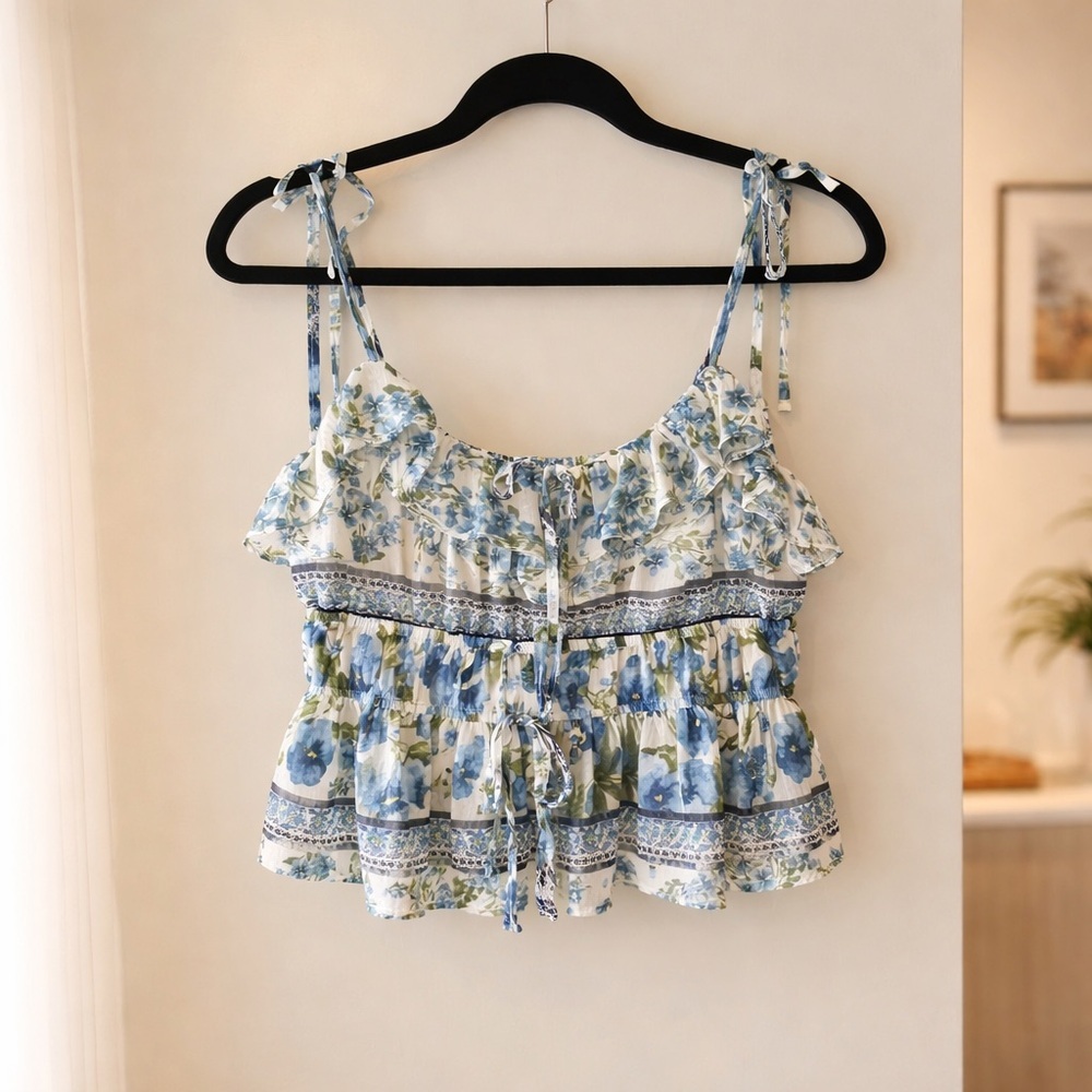 Moon River Blue & White Floral Ruffle Tie-Shoulder Crop Top Size L